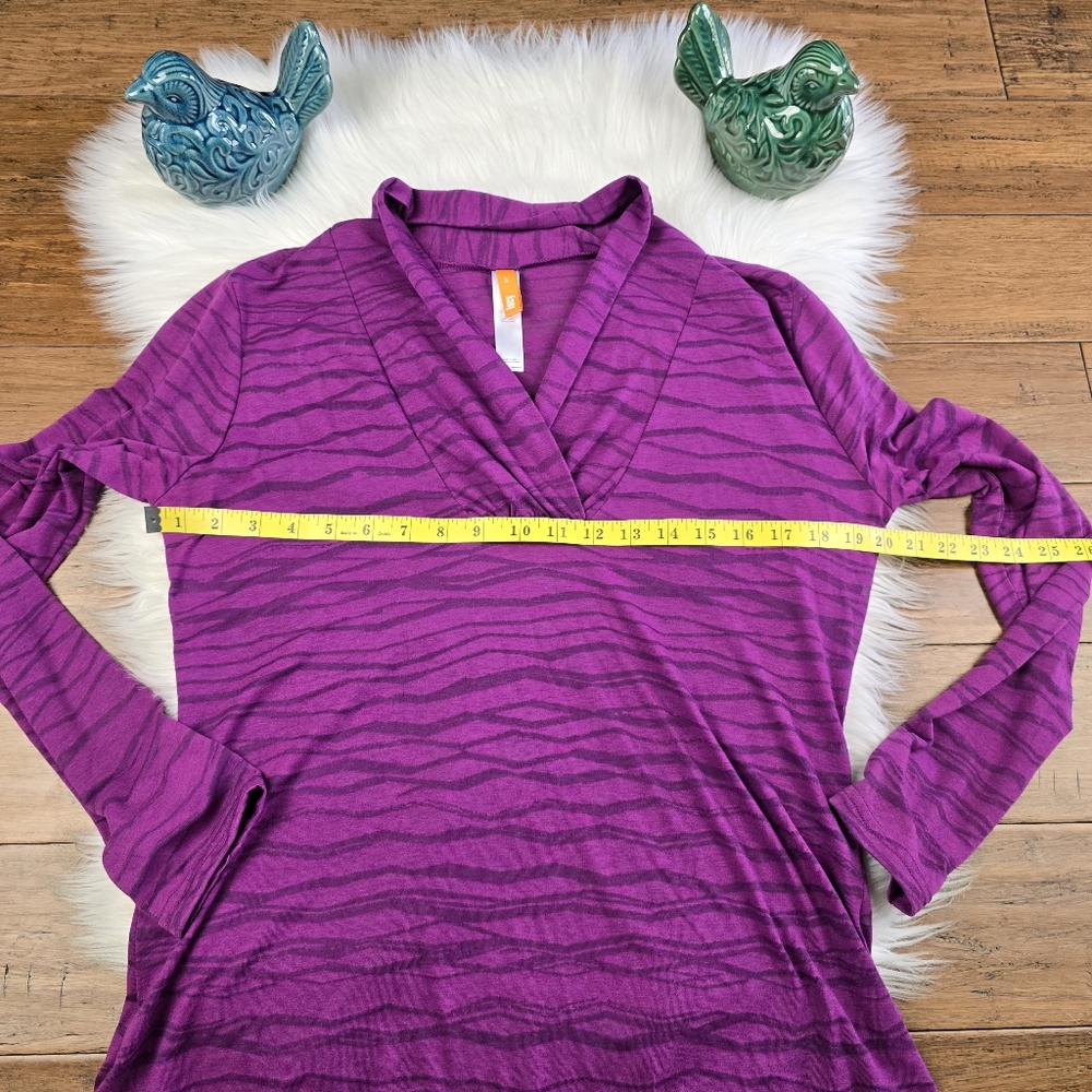 Lucy Activewear Pink Purple V Cowlneck Semi Sheer Top Large - Picture 8 of 9